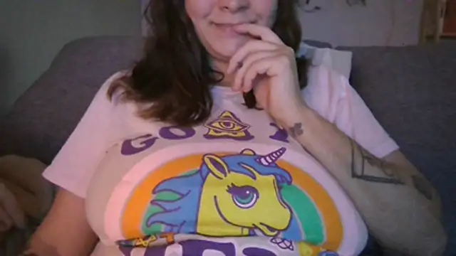 Snapshot of xxxluana chatting on 02-23-26, 04:21 xxxluana online show from 02-23-26, 04:21