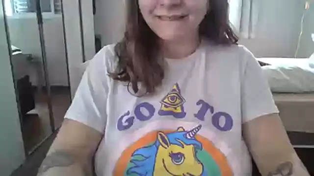 Snapshot of xxxluana chatting on 02-25-26, 01:10 xxxluana online show from 02-25-26, 01:10