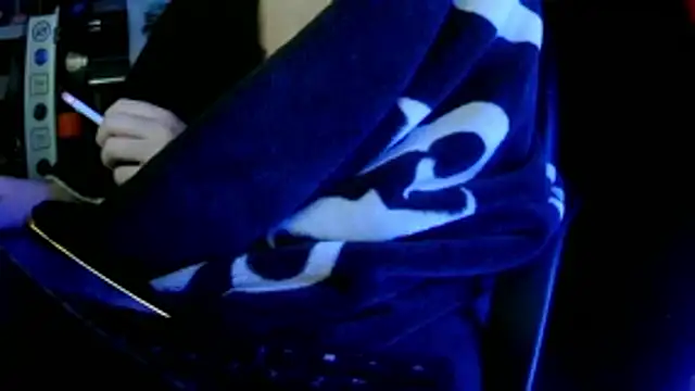 Snapshot of Bowerboi chatting on 12-22-25, 02:36 Bowerboi online show from 12-22-25, 02:36