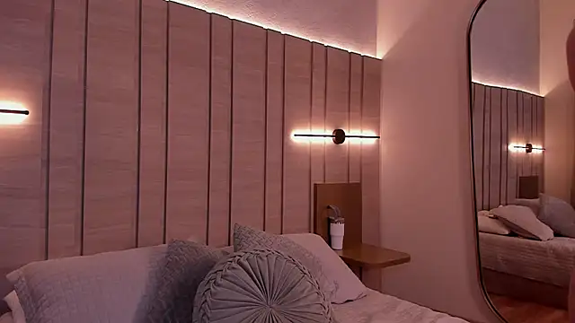 Snapshot of Zoe_Mendez chatting on 01-13-26, 11:48 Zoe Mendez online show from 01-13-26, 11:48