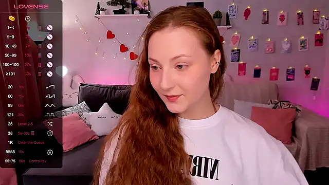 velvet cherry  online show from 03-15-26, 08:53