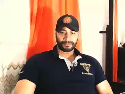 Snapshot of musclehetero chatting on 05-18-26, 09:42 musclehetero online show from 05-18-26, 09:42