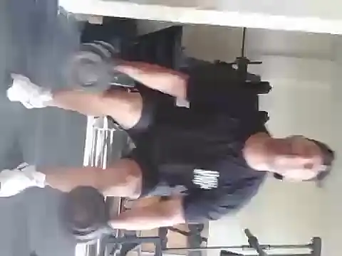 Snapshot of musclehetero chatting on 05-19-26, 01:56 musclehetero online show from 05-19-26, 01:56