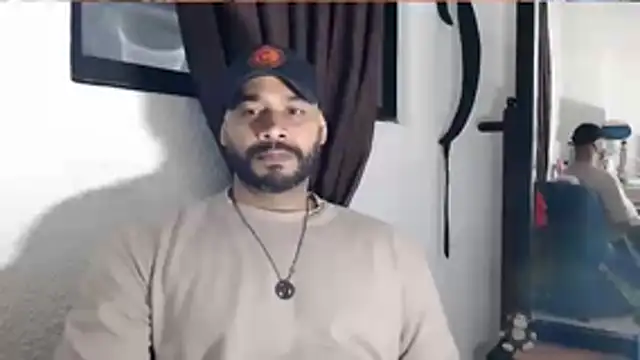 Snapshot of musclehetero chatting on 06-14-26, 02:24 musclehetero online show from 06-14-26, 02:24