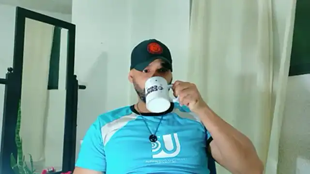musclehetero online show from 06-30-26, 11:00