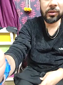 Cute Lucky online show from 12-18-25, 09:15