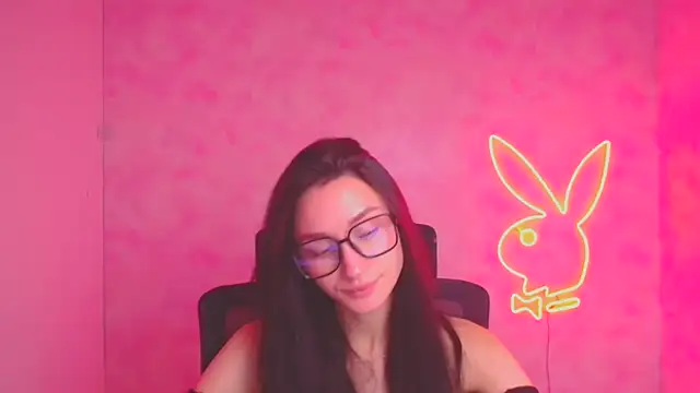 Snapshot of Stella_XO chatting on 11-22-25, 06:23 Stella XO online show from 11-22-25, 06:23