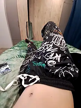 Tinny Twink RSA online show from 11-25-25, 07:25