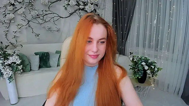 Snapshot of AirySilhouette chatting on 11-25-25, 10:15 AirySilhouette online show from 11-25-25, 10:15