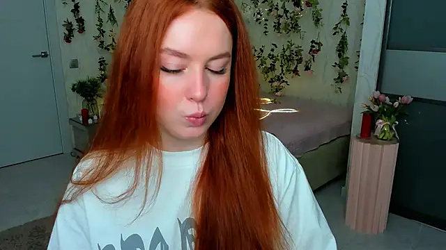 AirySilhouette online show from 05-29-26, 01:03