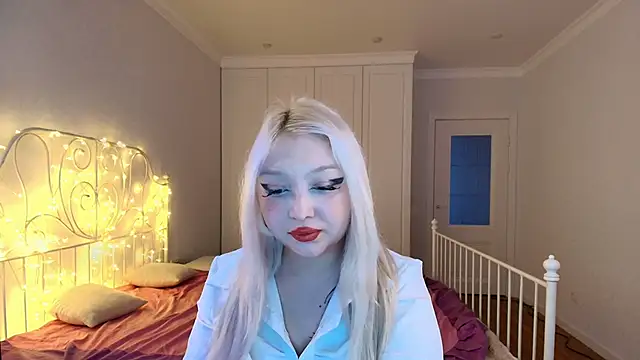 Snapshot of angelicaya chatting on 11-28-25, 03:31 angelicaya online show from 11-28-25, 03:31