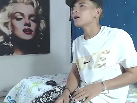 crissex3 online show from 03-20-26, 07:30