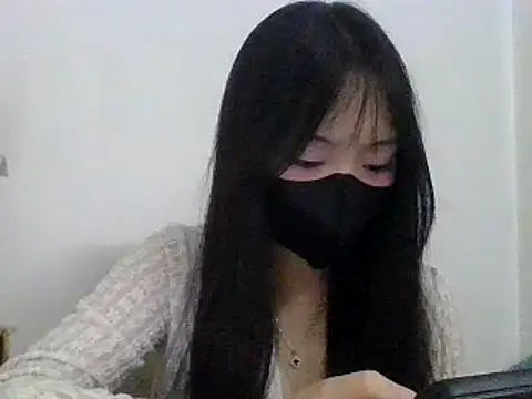 Snapshot of Anamis18 chatting on 03-11-26, 02:06 Anamis18 online show from 03-11-26, 02:06