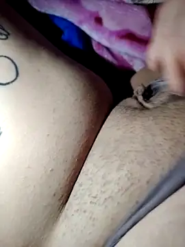 Kingaandqueenn online show from 11-27-25, 09:39