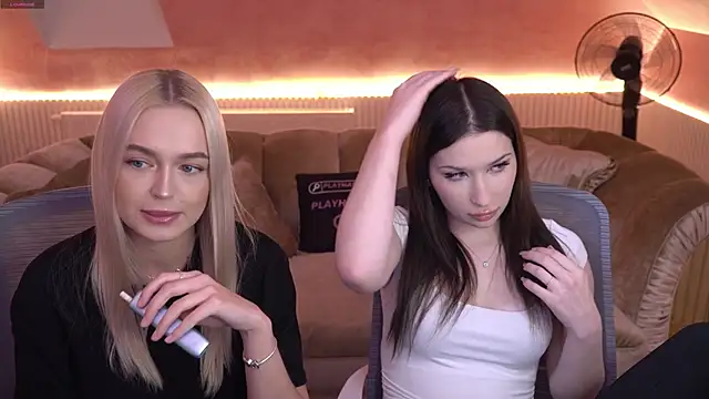 Liza Mur online show from 11-25-25, 03:12