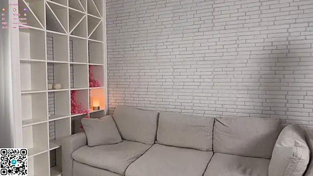 KissYourTessa online show from 06-19-26, 02:16