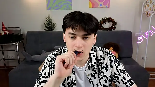 kevinhunter  online show from 12-14-25, 12:32