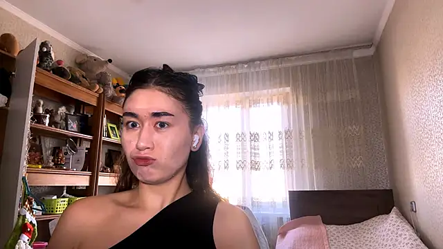 LuridAnxiety online show from 11-22-25, 05:06