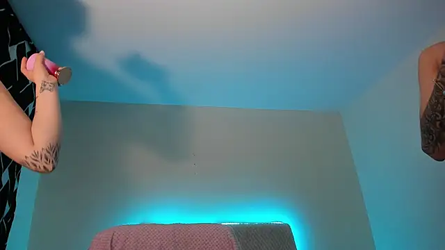 stanandrose  online show from 04-22-26, 03:42