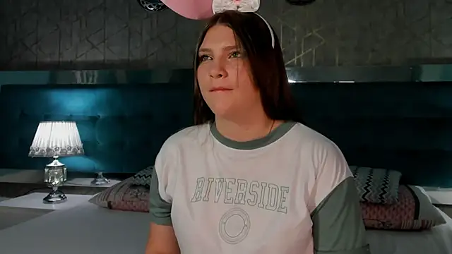 LiiaVelvet online show from 04-07-26, 03:51