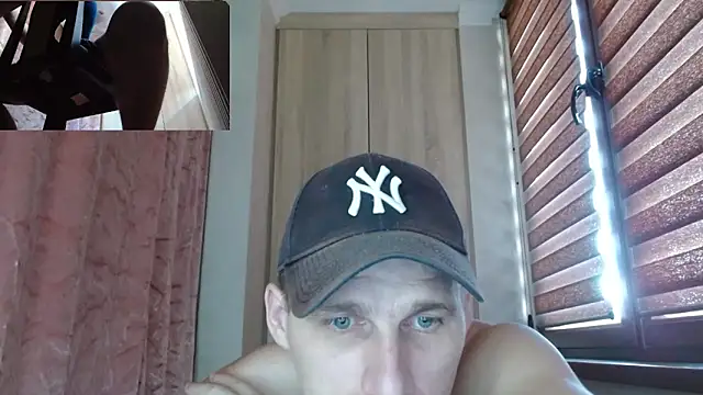 Poliglotjoe1 online show from 03-05-26, 02:24