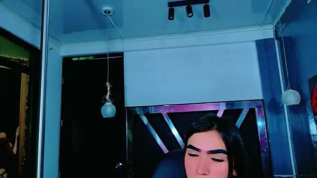 Evangeline Star1 online show from 12-13-25, 08:04