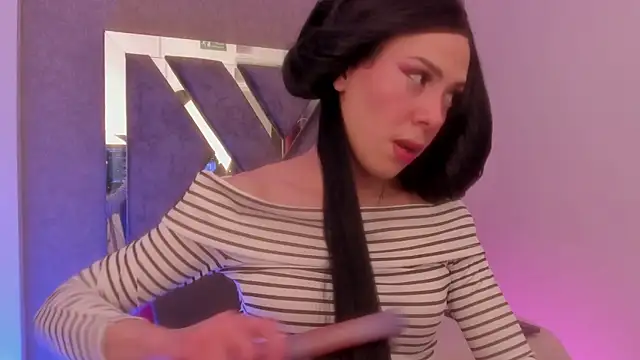 frany wolf  online show from 11-25-25, 01:38