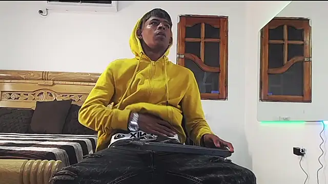 black boy22  online show from 11-28-25, 06:49