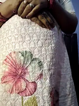 yamunna647 online show from 01-17-26, 04:11