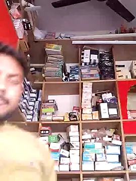 Snapshot of Roy___121 chatting on 02-23-26, 12:24 Roy 121 online show from 02-23-26, 12:24