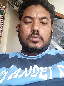 Snapshot of Roy___121 chatting on 02-28-26, 08:48 Roy 121 online show from 02-28-26, 08:48