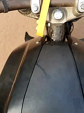 Snapshot of Meow_buggie chatting on 12-23-25, 02:53 Meow buggie online show from 12-23-25, 02:53