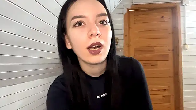 Snapshot of KiyokoEeds chatting on 11-24-25, 10:04 KiyokoEeds online show from 11-24-25, 10:04