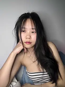 Kiee-lee online show from 03-17-26, 04:21