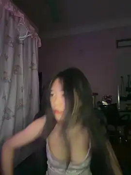 Kiee-lee online show from 04-17-26, 04:10