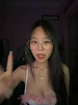 Kiee-lee online show from 07-25-26, 05:43