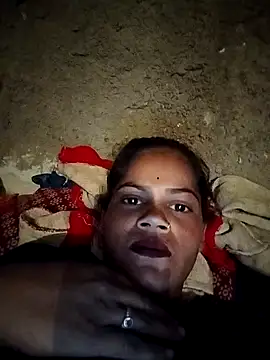 Snapshot of mamata_jo chatting on 12-20-25, 03:52 mamata jo online show from 12-20-25, 03:52