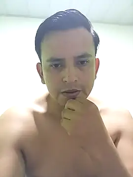 art-e9-2 online show from 11-28-25, 01:25