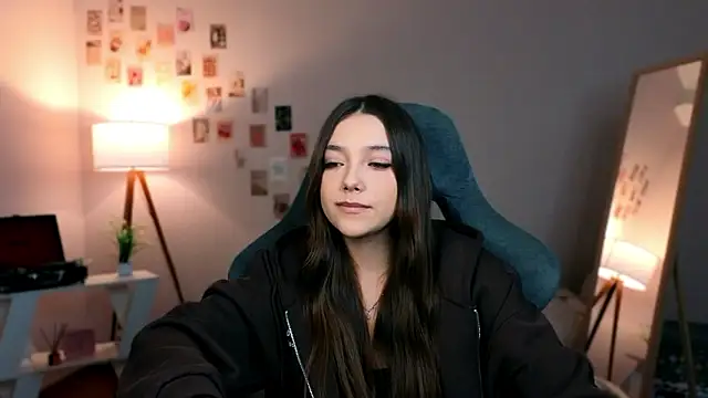 Snapshot of Vexorine chatting on 02-22-26, 07:23 Vexorine online show from 02-22-26, 07:23