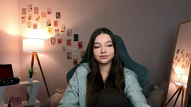 Snapshot of Vexorine chatting on 02-24-26, 08:18 Vexorine online show from 02-24-26, 08:18