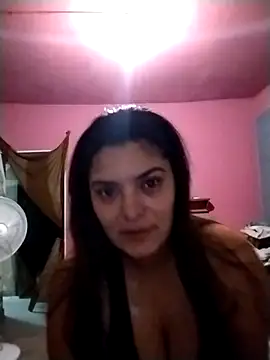 Snapshot of YouladyVidal chatting on 11-22-25, 12:53 YouladyVidal online show from 11-22-25, 12:53