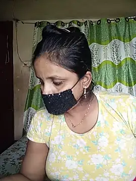 Snapshot of Angel_70_ chatting on 06-13-26, 04:32 Angel 70 online show from 06-13-26, 04:32