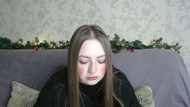 GirlPlayer online show from 12-21-25, 08:10