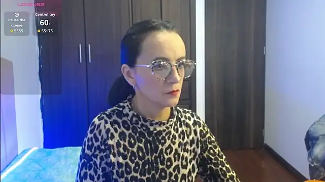 Juliana  lx online show from 11-26-25, 01:23