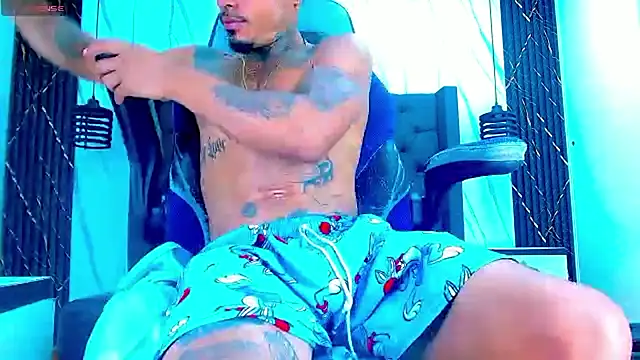 Hot Latino x online show from 03-03-26, 12:33