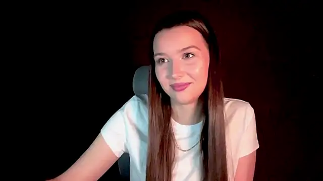 Annie SmiIe online show from 11-25-25, 12:38