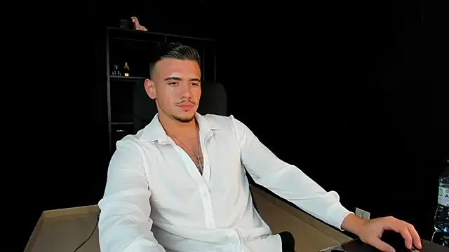 ElijahThorne online show from 04-10-26, 06:40