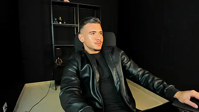 ElijahThorne online show from 04-16-26, 06:58