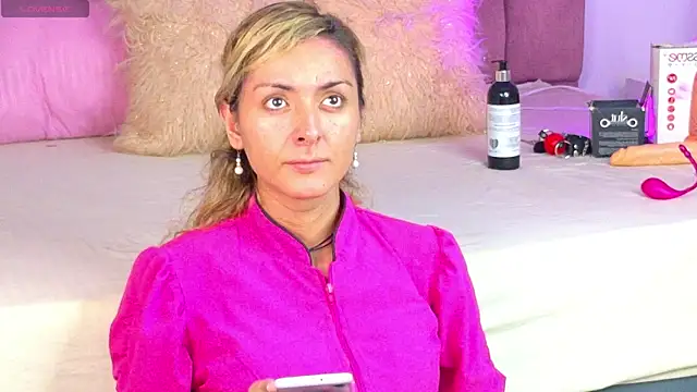 Snapshot of Lunitaa_Diva chatting on 12-05-25, 02:36 Lunitaa Diva online show from 12-05-25, 02:36