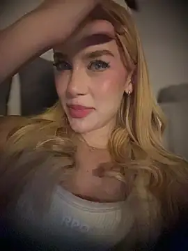 valeryfox   online show from 03-07-26, 07:49